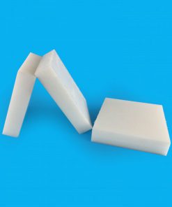 Nhựa pom tấm màu trắng