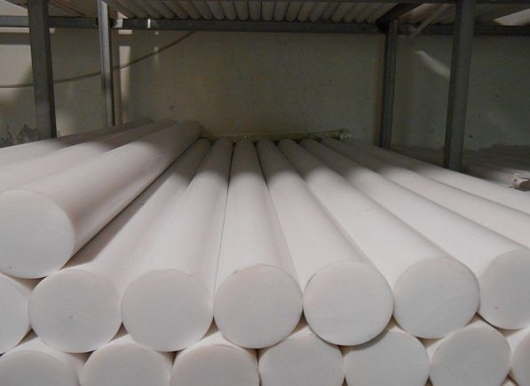 Cây nhụa tròn Teflon D100